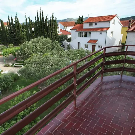 Rajna Apartmán
